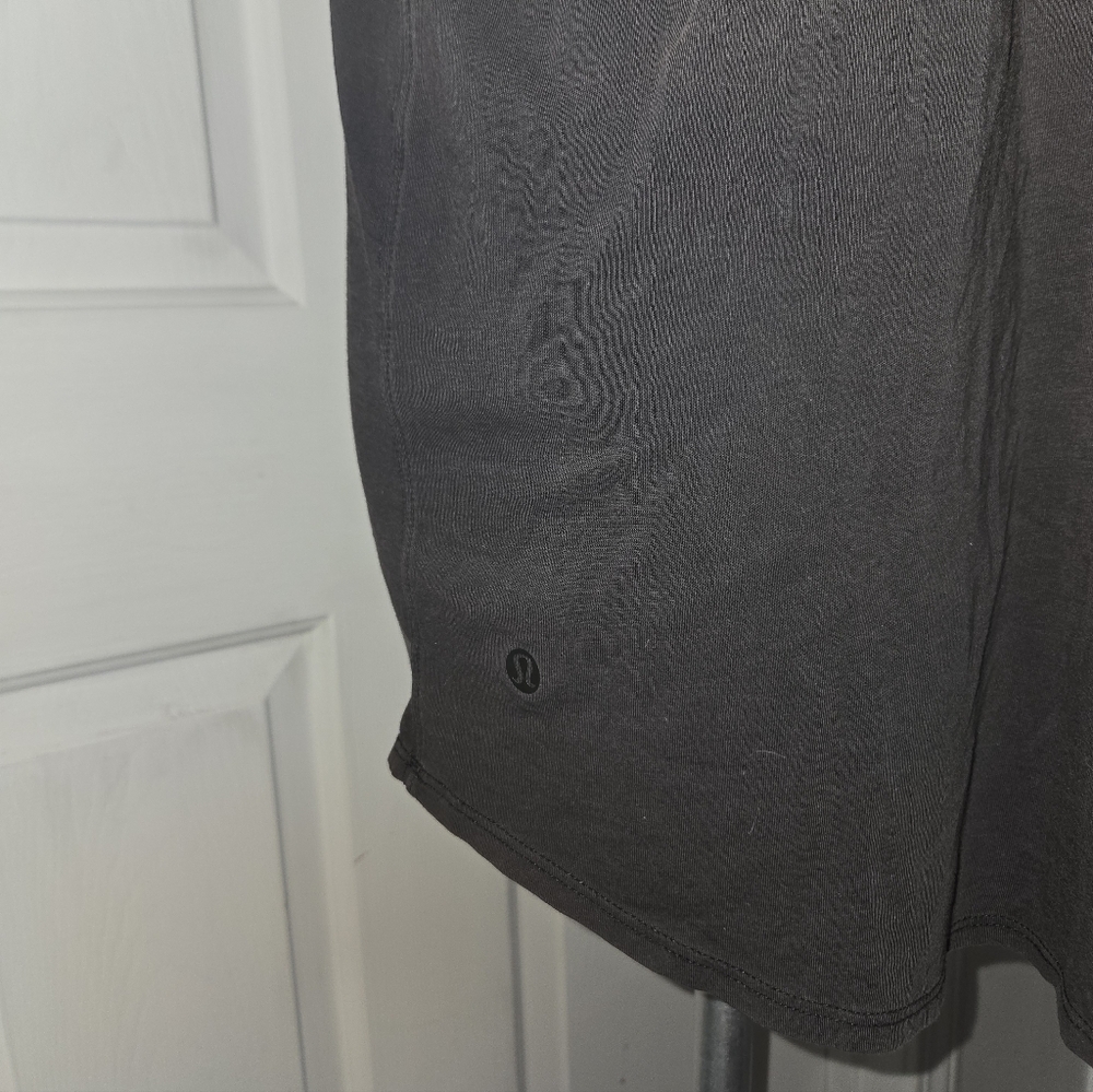 Lululemon Athletica Black Athletic Workout Tank - Picture 4 of 6